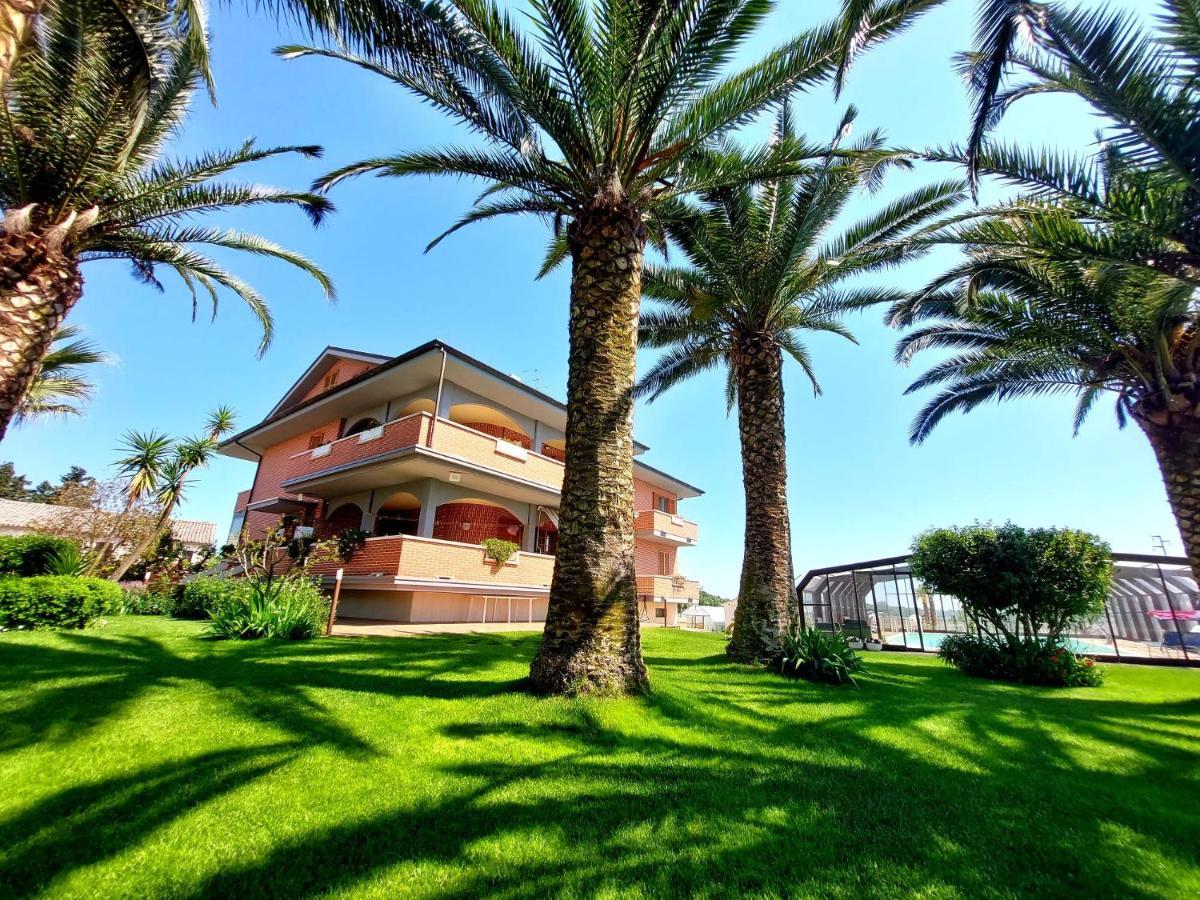 B&B Sotto Le Palme Molino Ciccolini Exterior foto